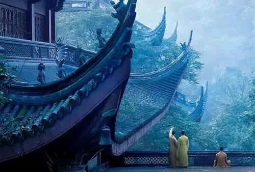 2000年属龙做什么行业最好 2000年属龙最适合从事哪个行业