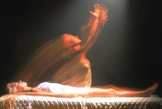 沙发背靠阳台门 风水真的会下降吗