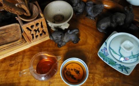 属龙女生爱上你有哪些预兆