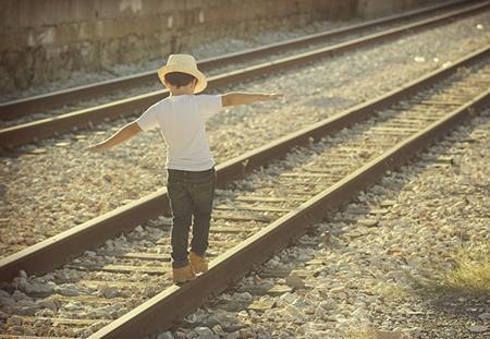 俗语：“老人长寿克子孙”，过来人道出社会实情，做子女的要注意