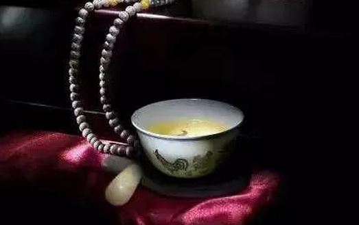 自私只爱自己的生肖女 属猪、属鸡、属猴女上榜