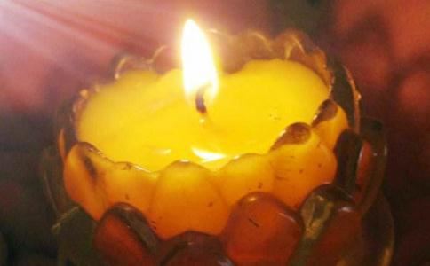 伤官同时见正官和财星，是“伤官见官”还是“伤官生财”？