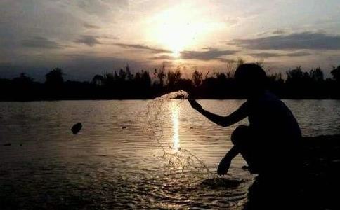 “井栏斜叉”格的鉴定原则及其命理特征