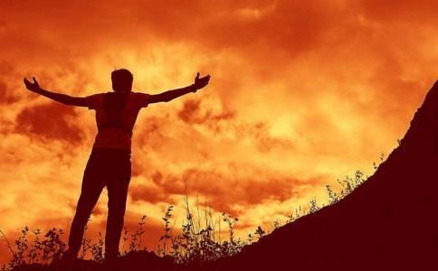 烊和扬哪个取名更好