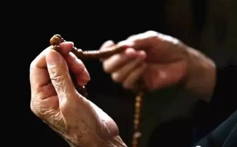 带璨字的男孩名字 璨字开头用在名字好不好