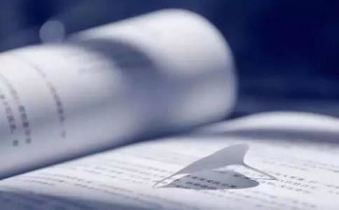 文殊菩萨显现岀清凉的神通力，展现其异于常人的神通力量