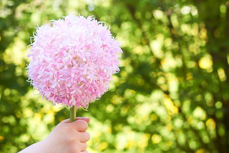 床头两侧可以放镜子吗 卧室镜子最佳摆放位置在哪