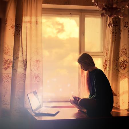 离，卦象是火，又有“丽”和“礼”的含义。